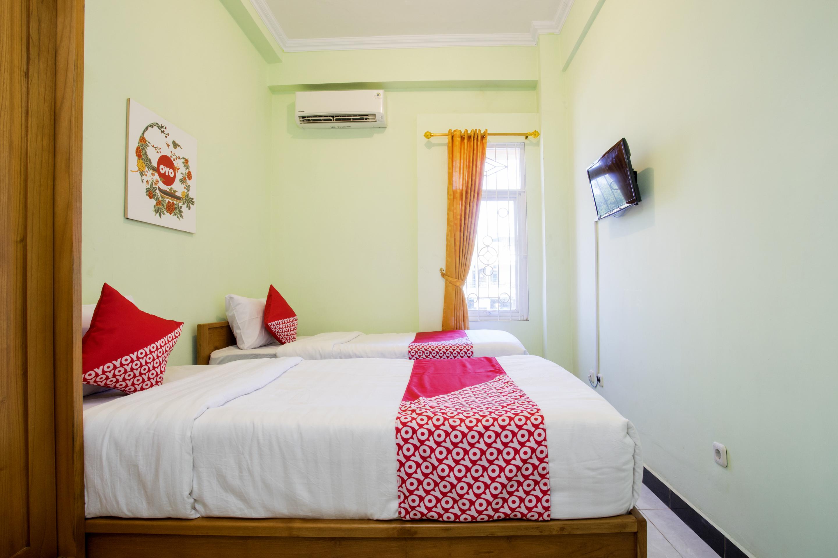 Reddoorz Syariah Near Alun Alun Wonosari Hotel Exterior photo